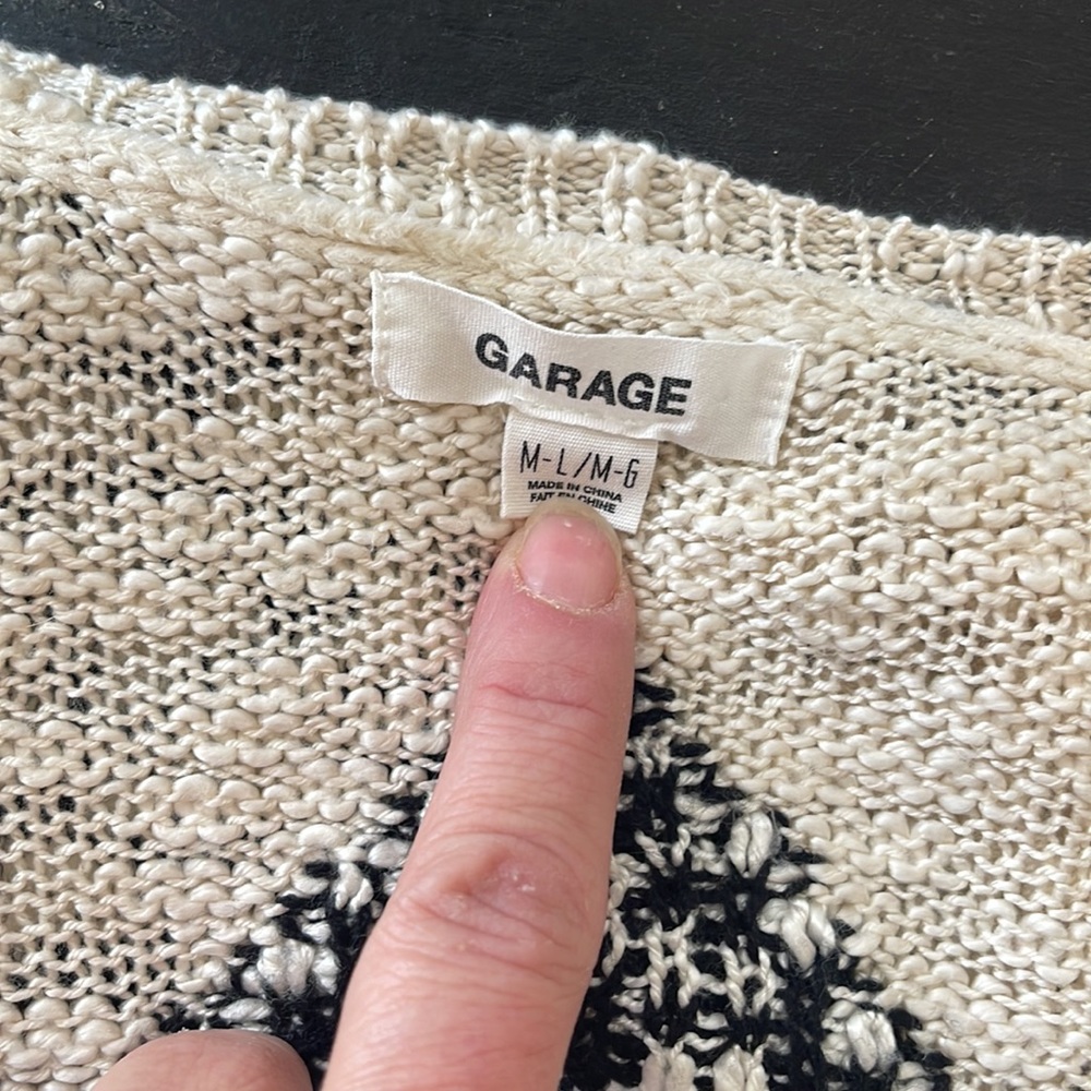 Fringed sweater - Picture 4 of 6